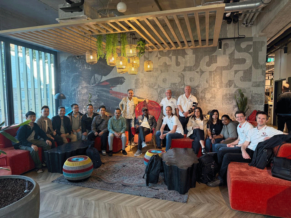 QA-Systems-30-Anniversary-Office-Day.gif